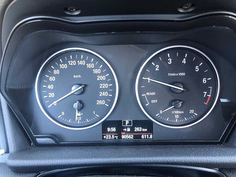 BMW 220i Active Tourer Automatik Luxury Line