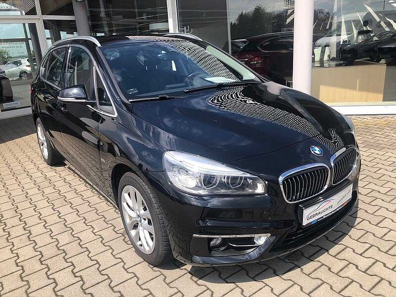 BMW 220i Active Tourer Automatik Luxury Line
